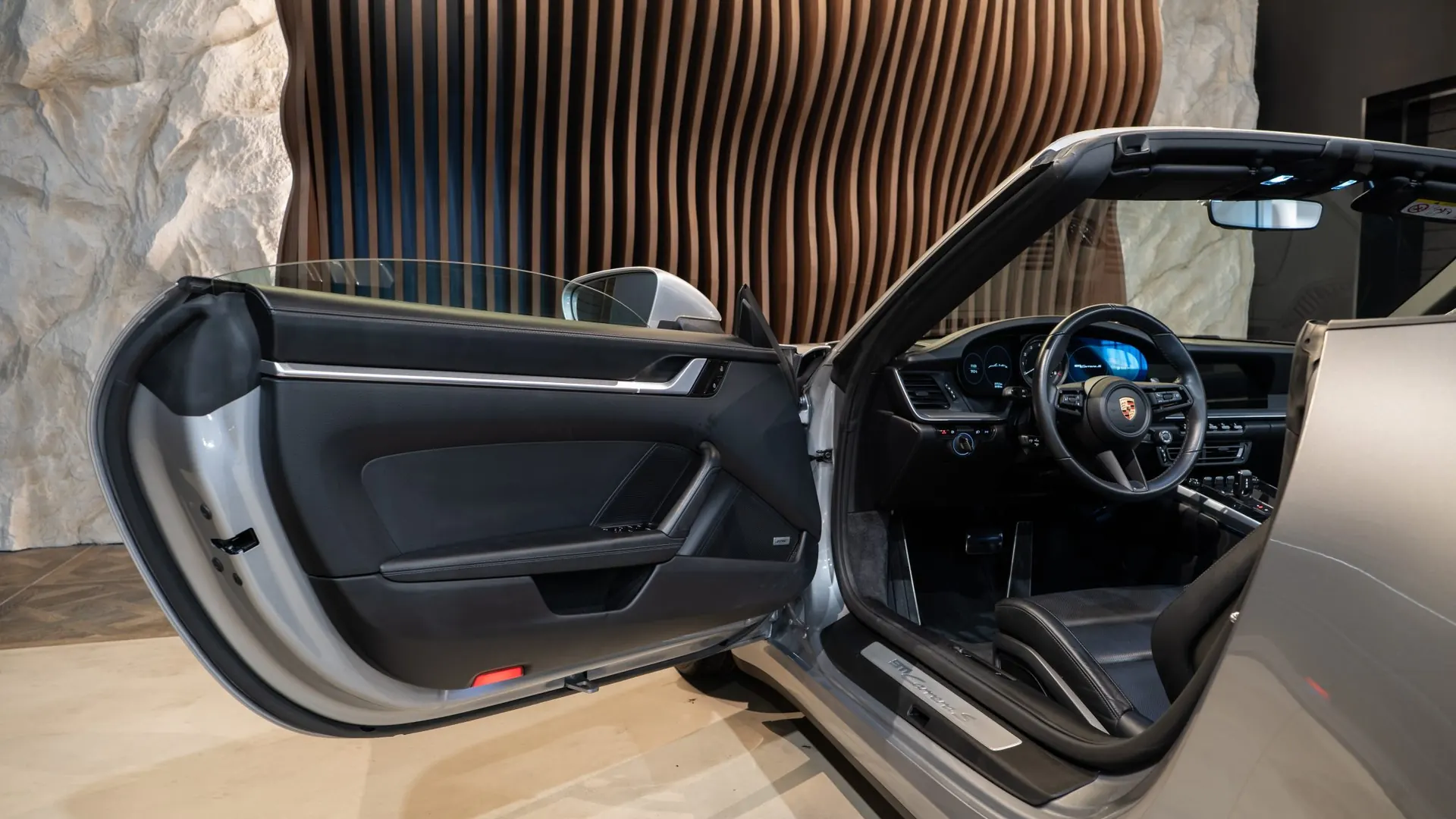 Porsche 911 — photo 10