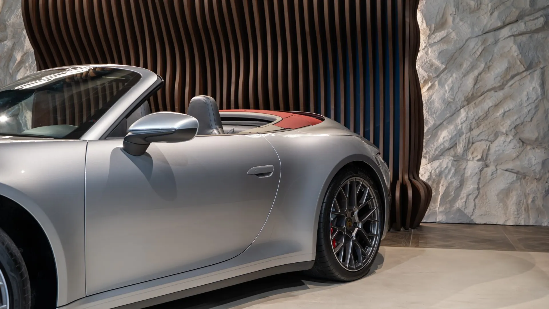 Porsche 911 — photo 38