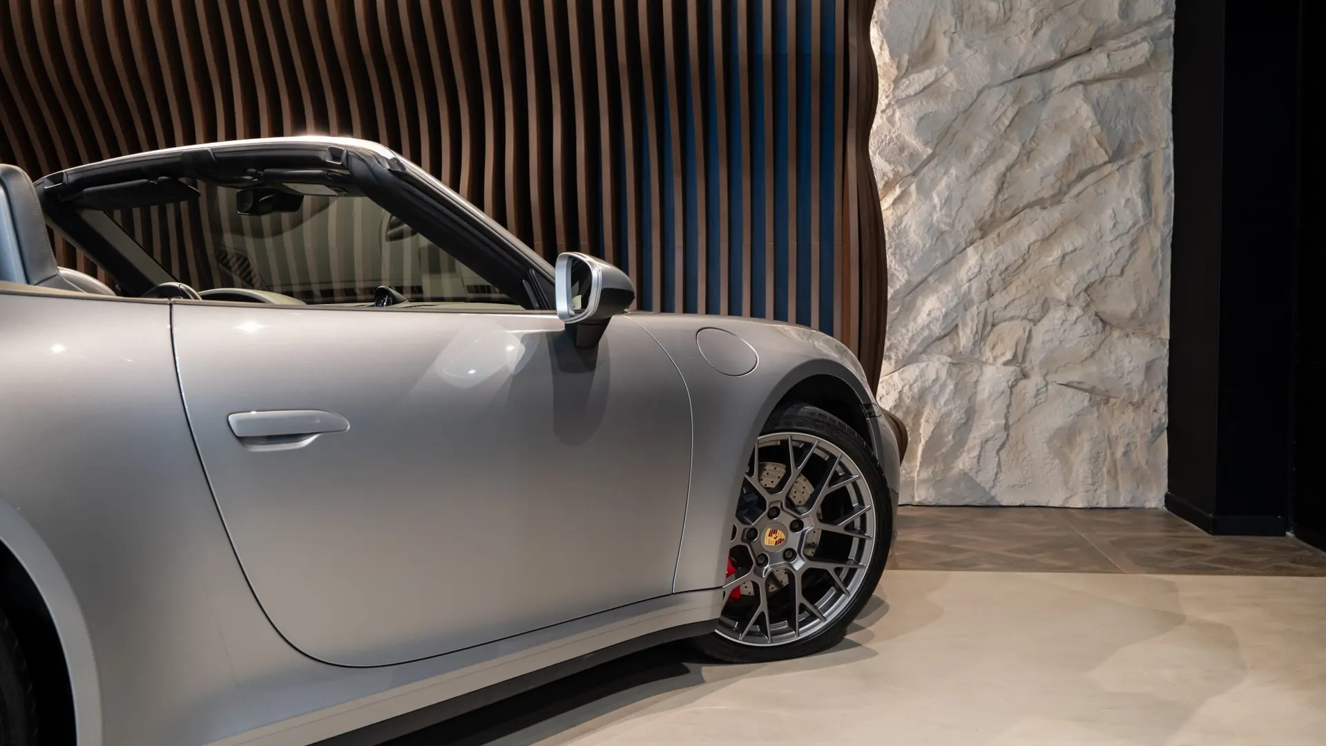 Porsche 911 — photo 44