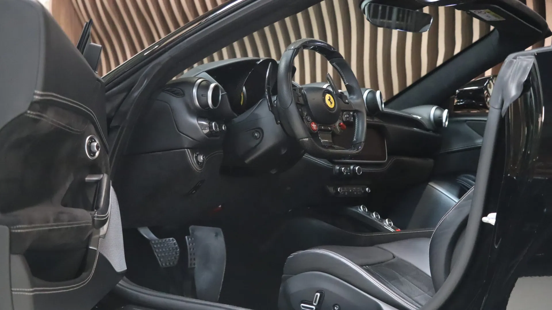 Ferrari PORTOFINO — photo 9