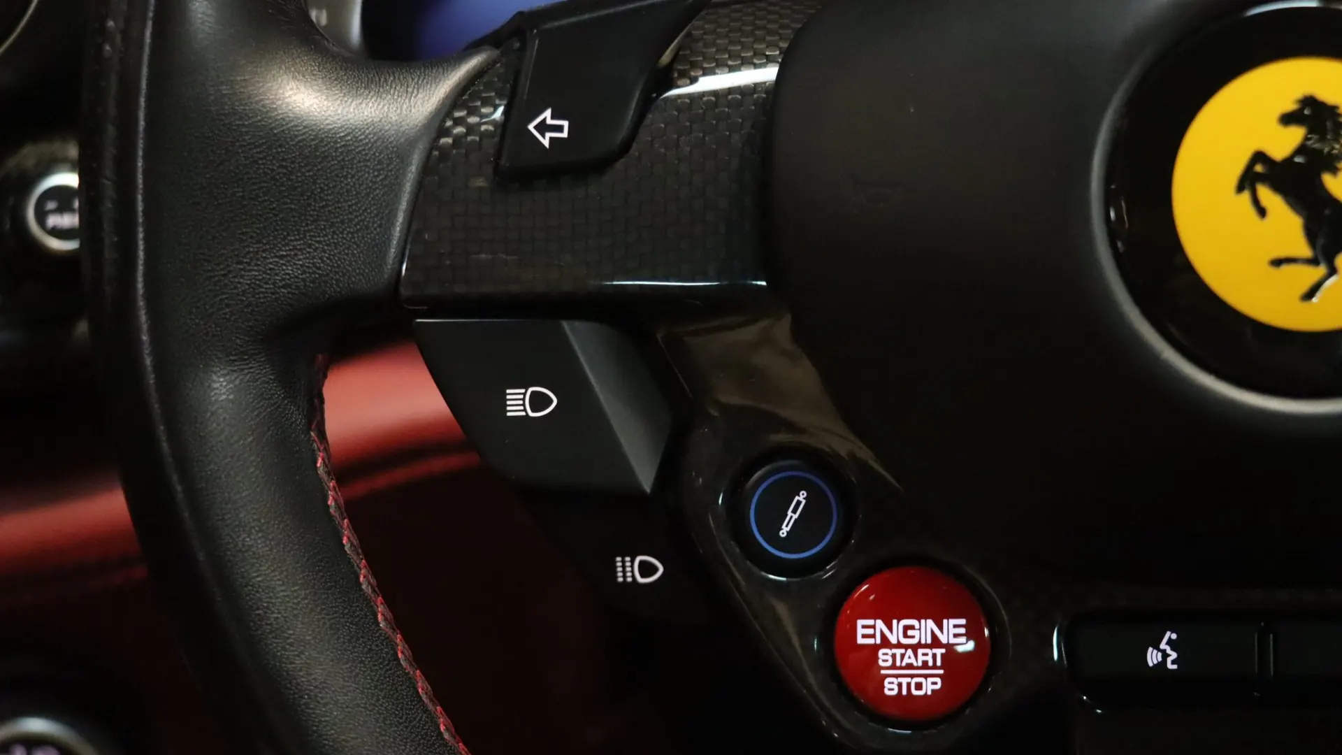 Ferrari GTC4 — photo 18