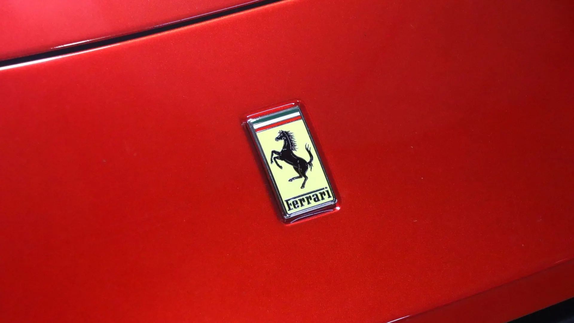 Ferrari GTC4 — photo 40