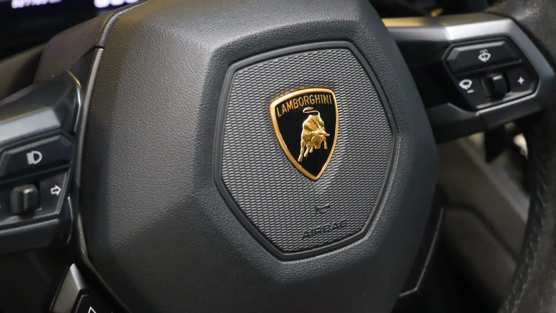 Lamborghini HURACAN — photo 22