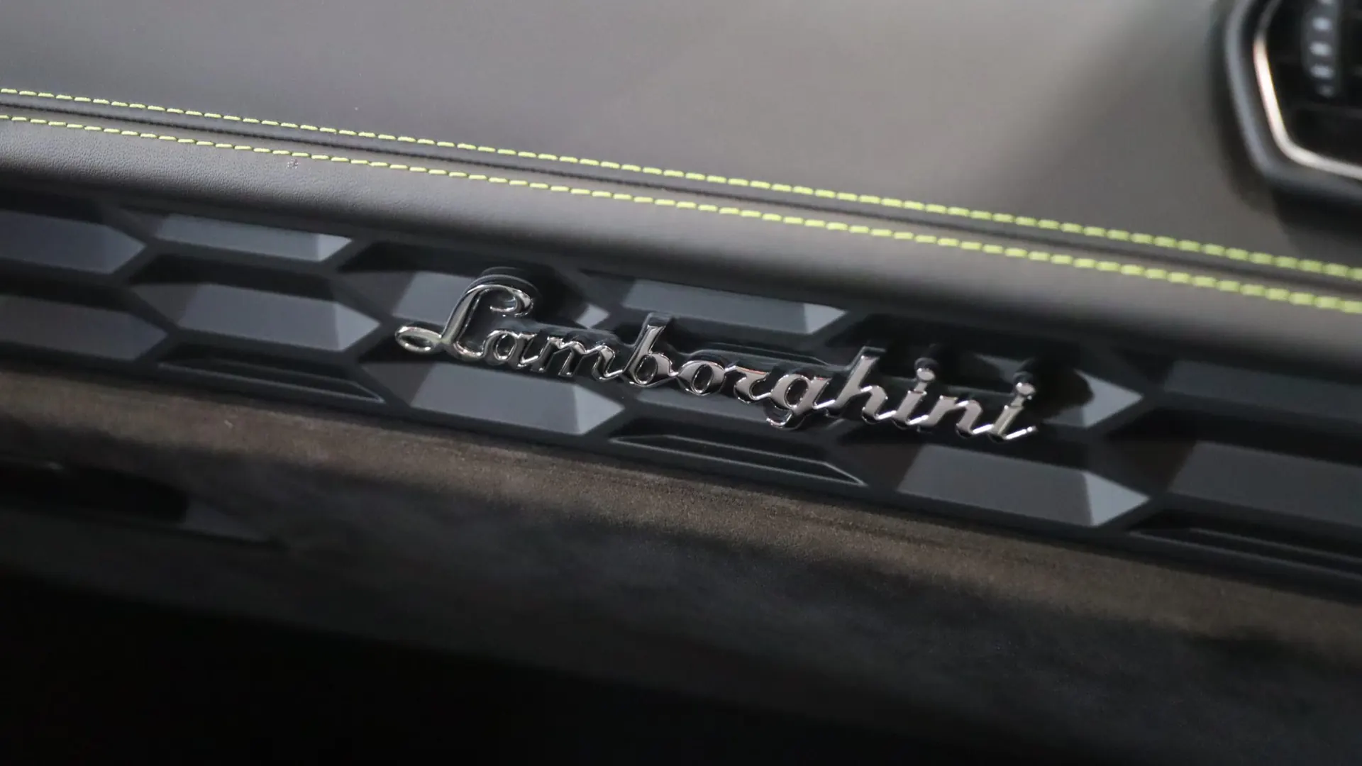 Lamborghini HURACAN — photo 30
