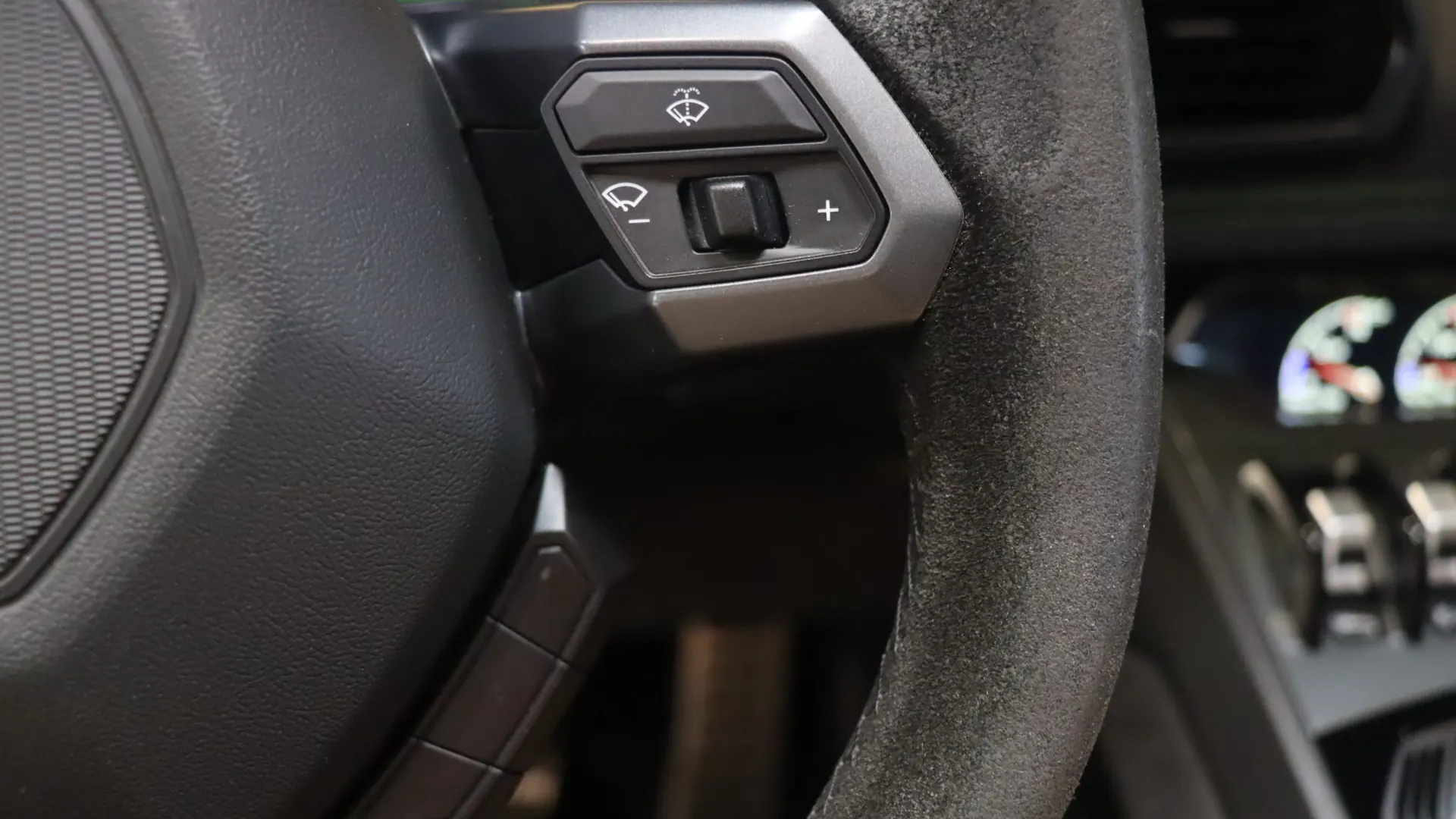 Lamborghini HURACAN — photo 18