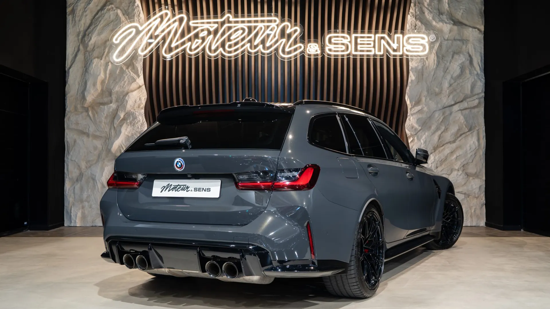  BMW — photo 2