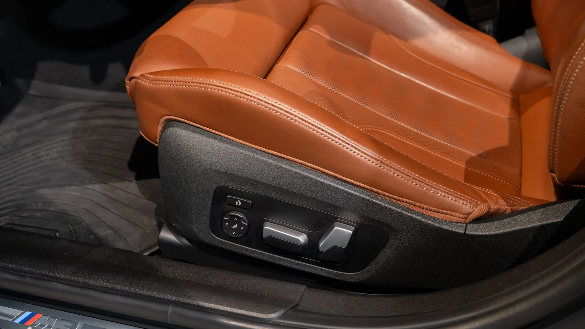  BMW — photo 14