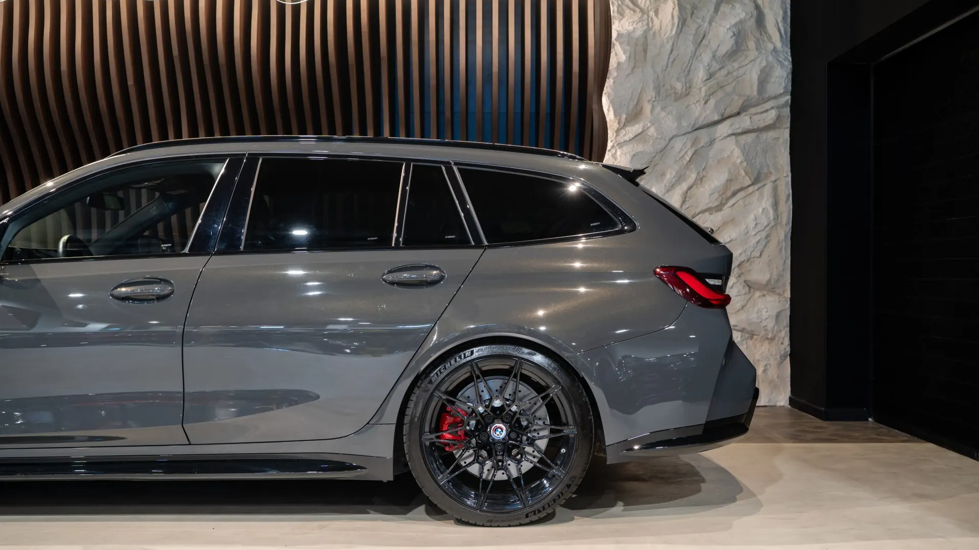  BMW — photo 33