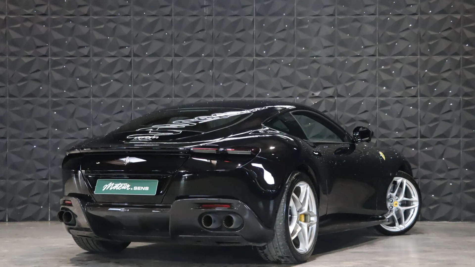 Ferrari ROMA — photo 2