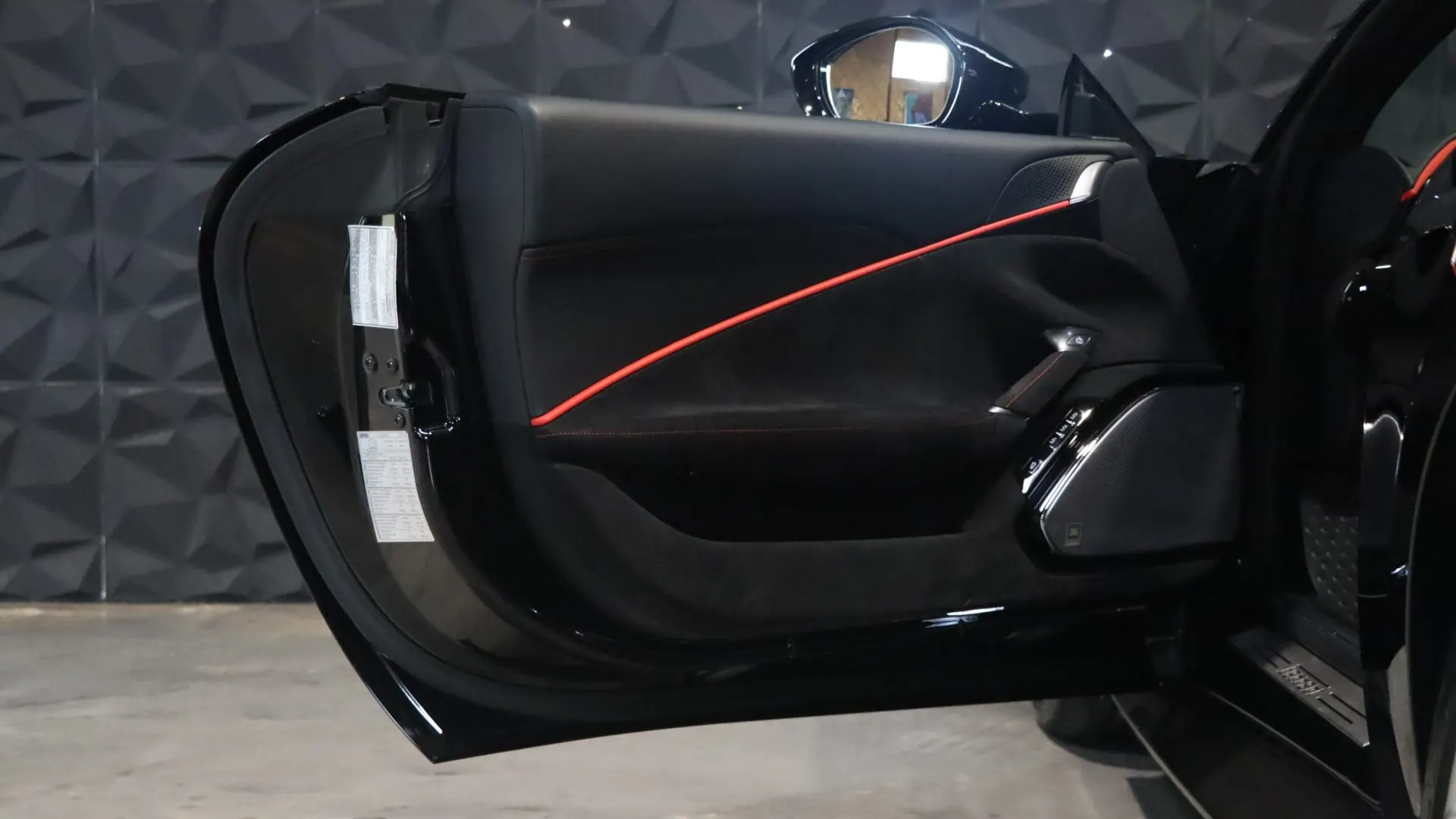 Ferrari ROMA — photo 10