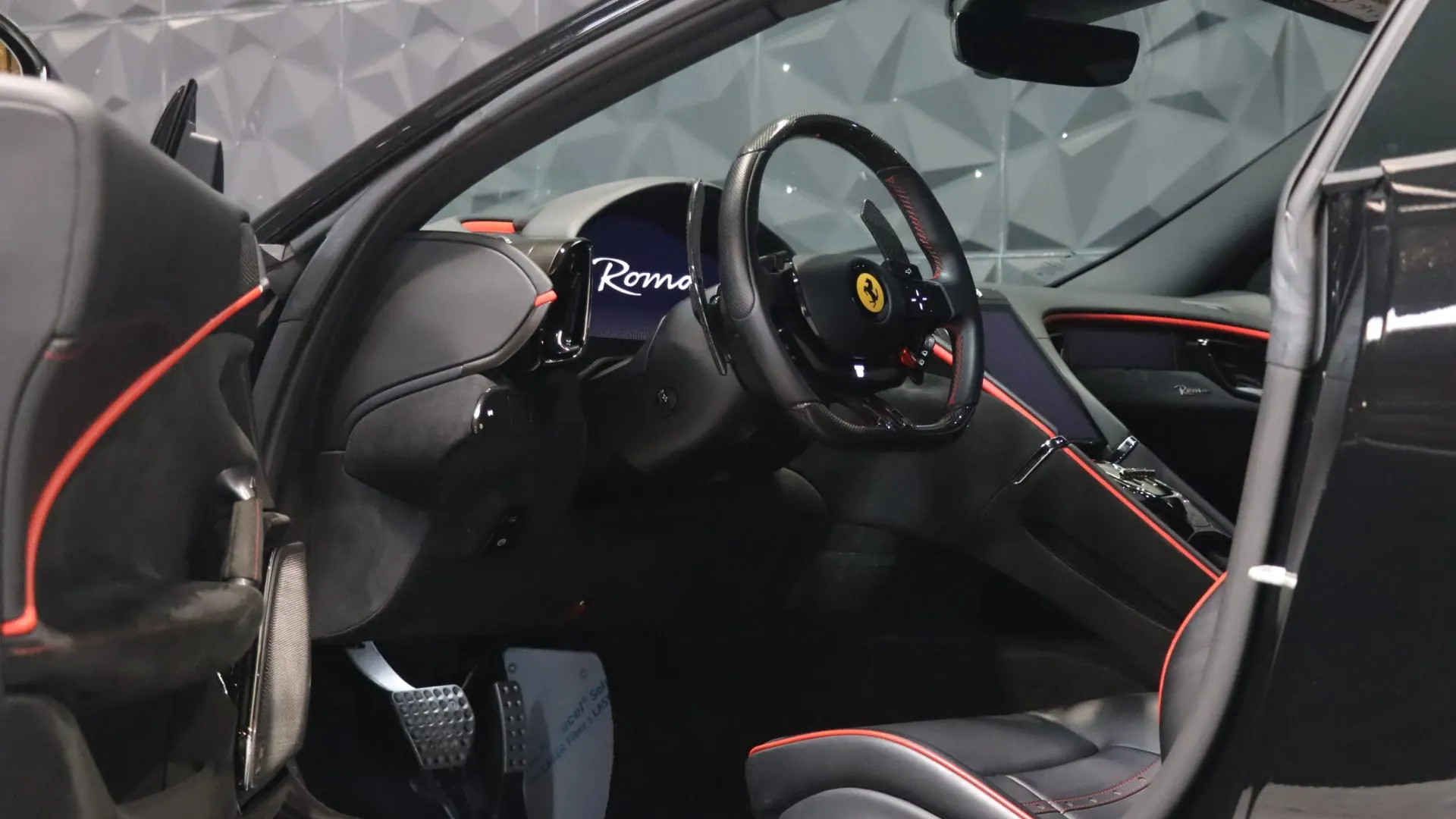 Ferrari ROMA — photo 8