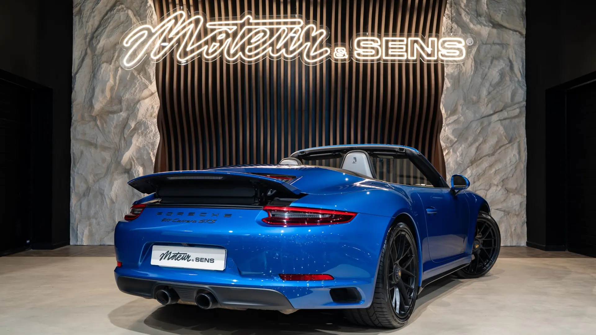 Porsche 911 — photo 2