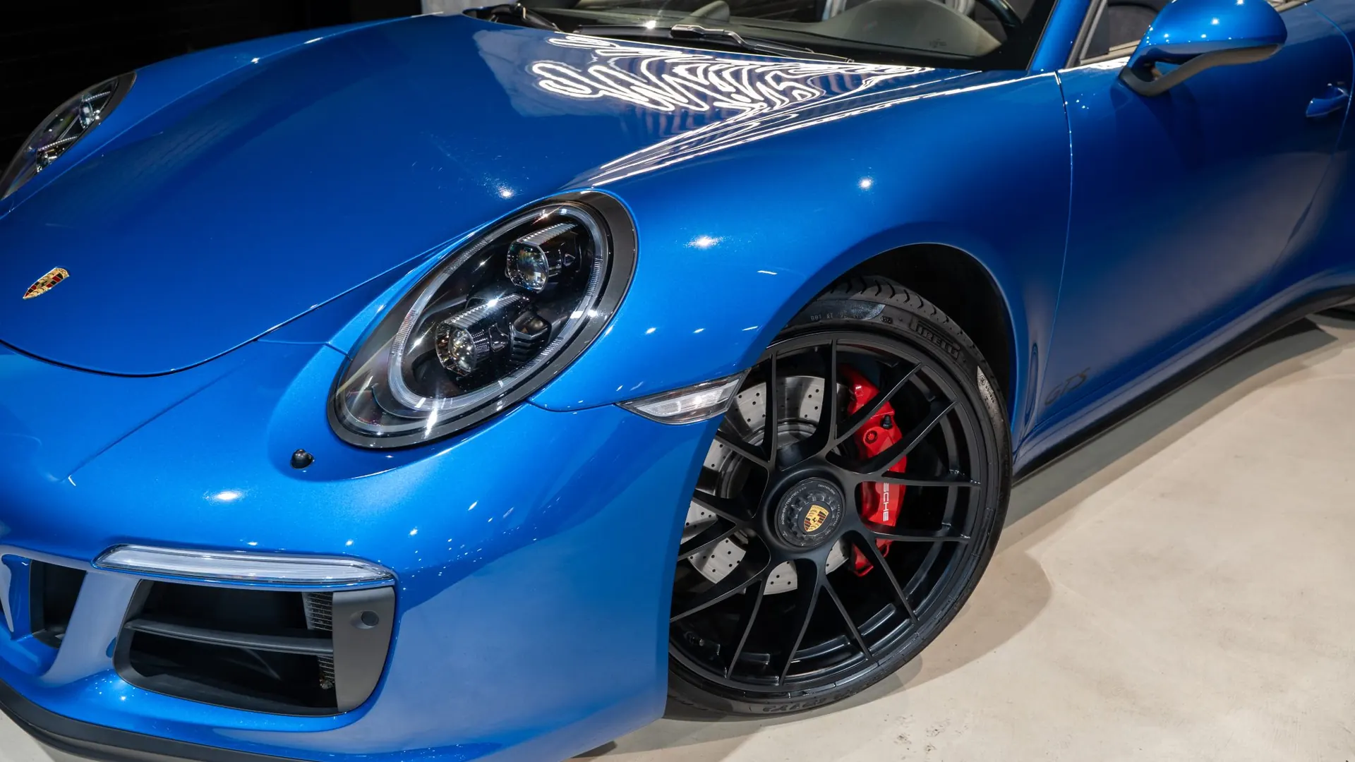 Porsche 911 — photo 41