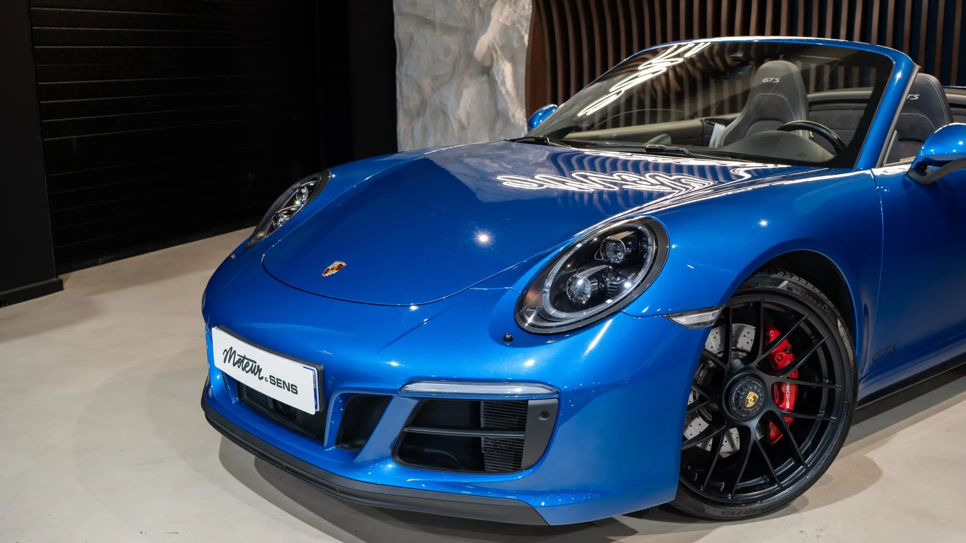 Porsche 911 — photo 39
