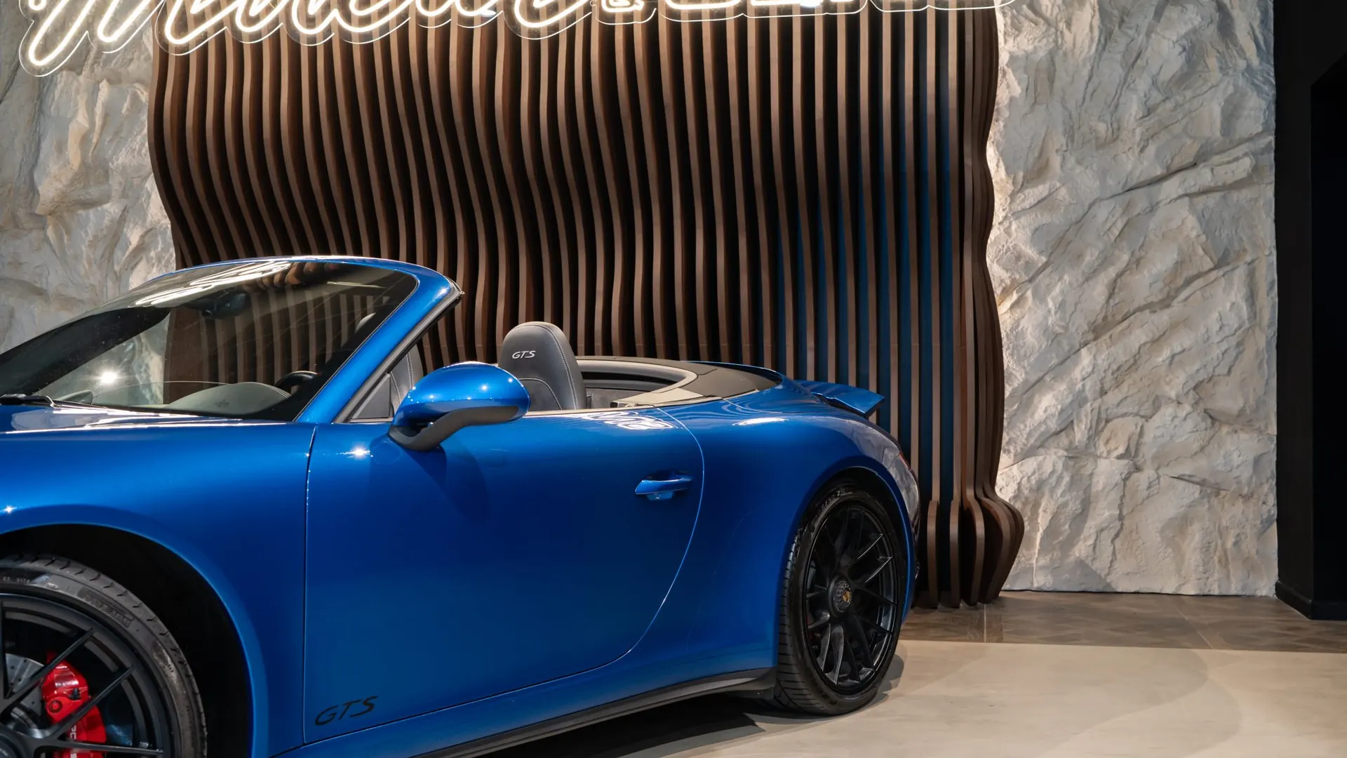 Porsche 911 — photo 40