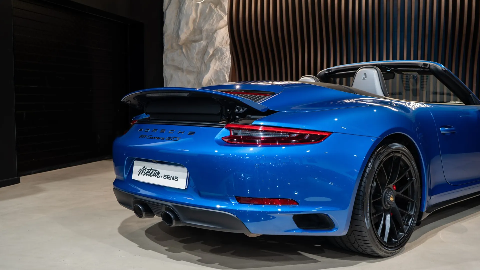 Porsche 911 — photo 45