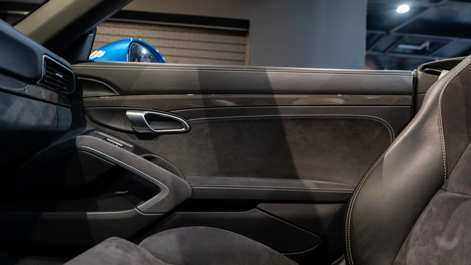 Porsche 911 — photo 31