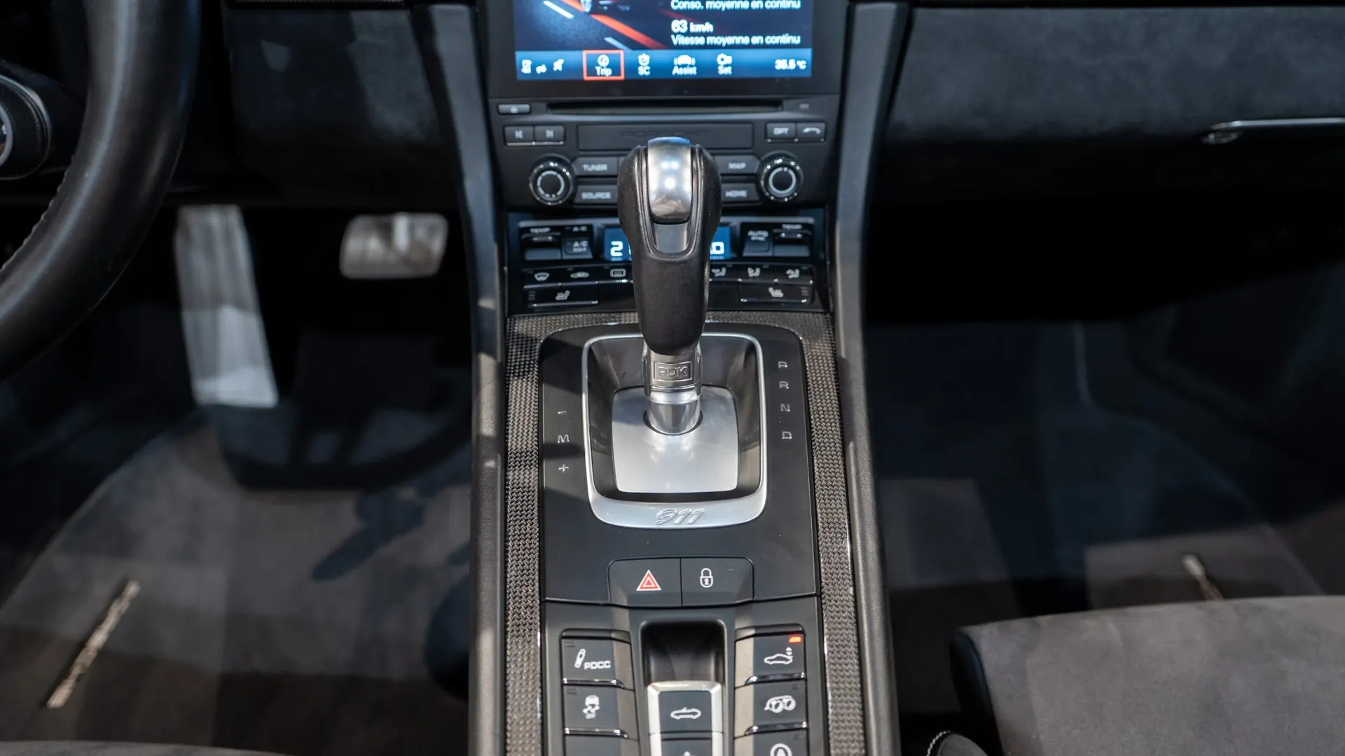 Porsche 911 — photo 28
