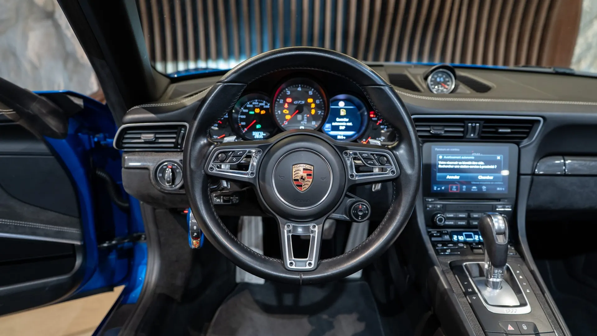 Porsche 911 — photo 10
