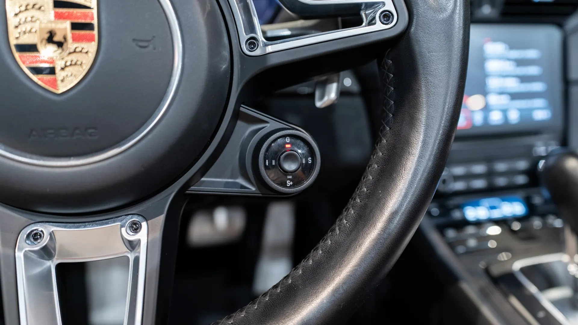 Porsche 911 — photo 29