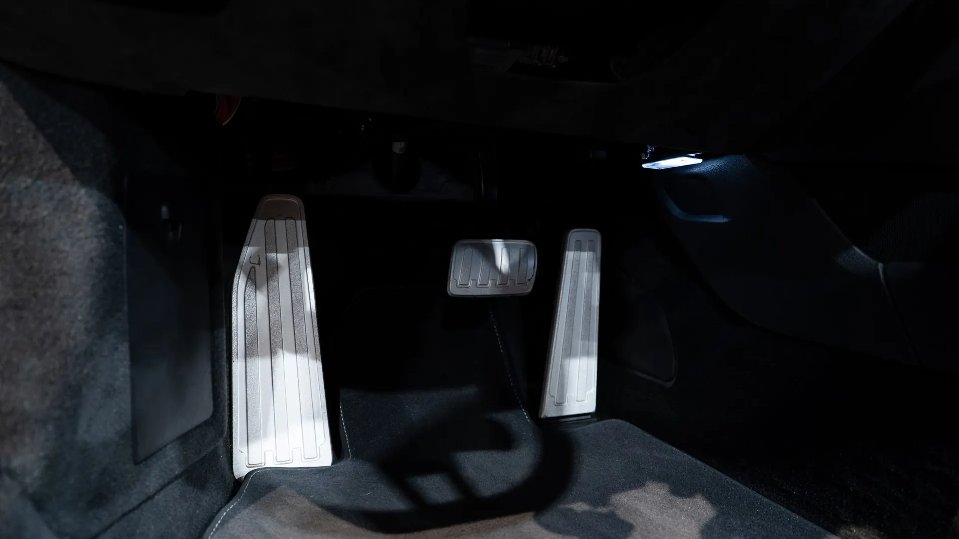 Porsche 911 — photo 33