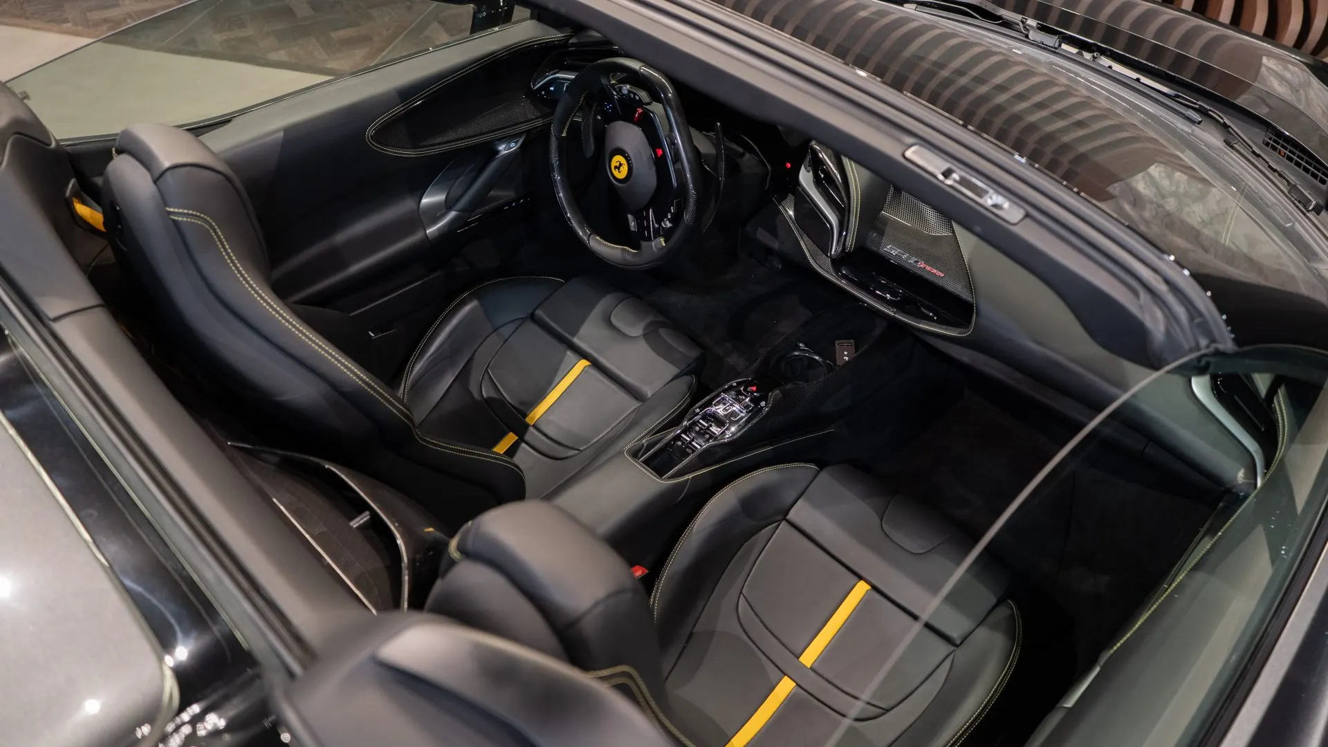 Ferrari SF90 — photo 31