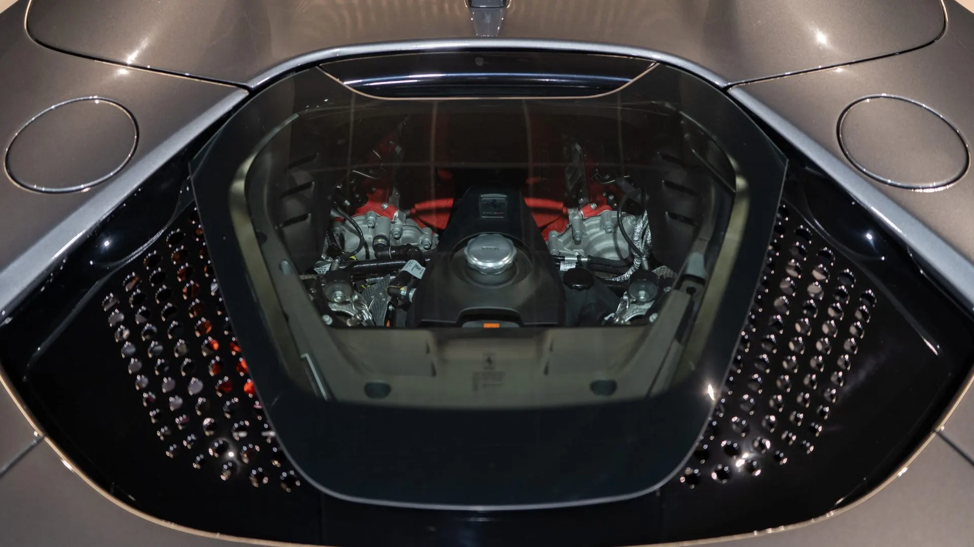 Ferrari SF90 — photo 44