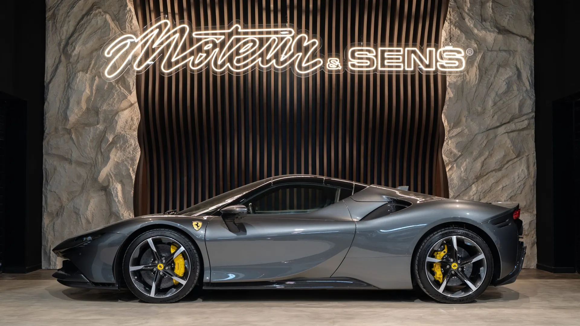 Ferrari SF90 — photo 6