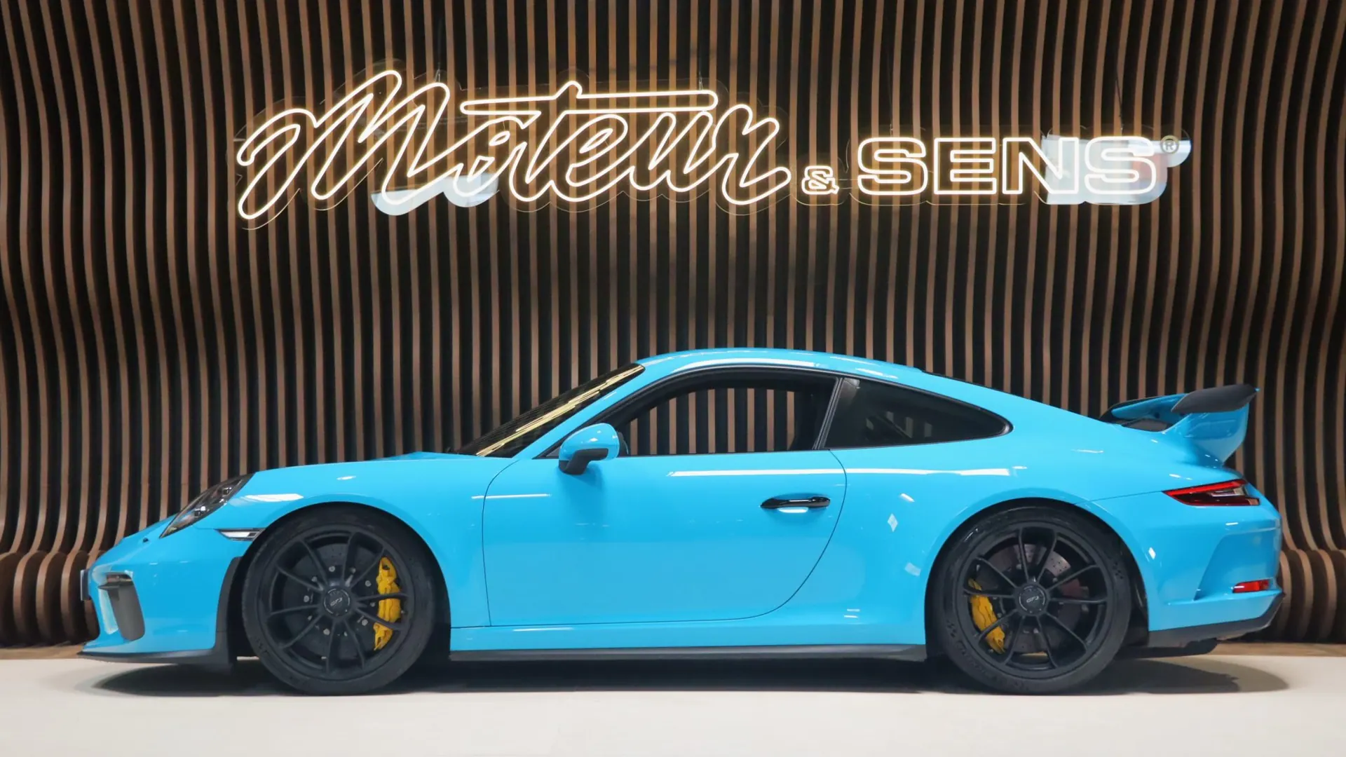 Porsche 911 — photo 5
