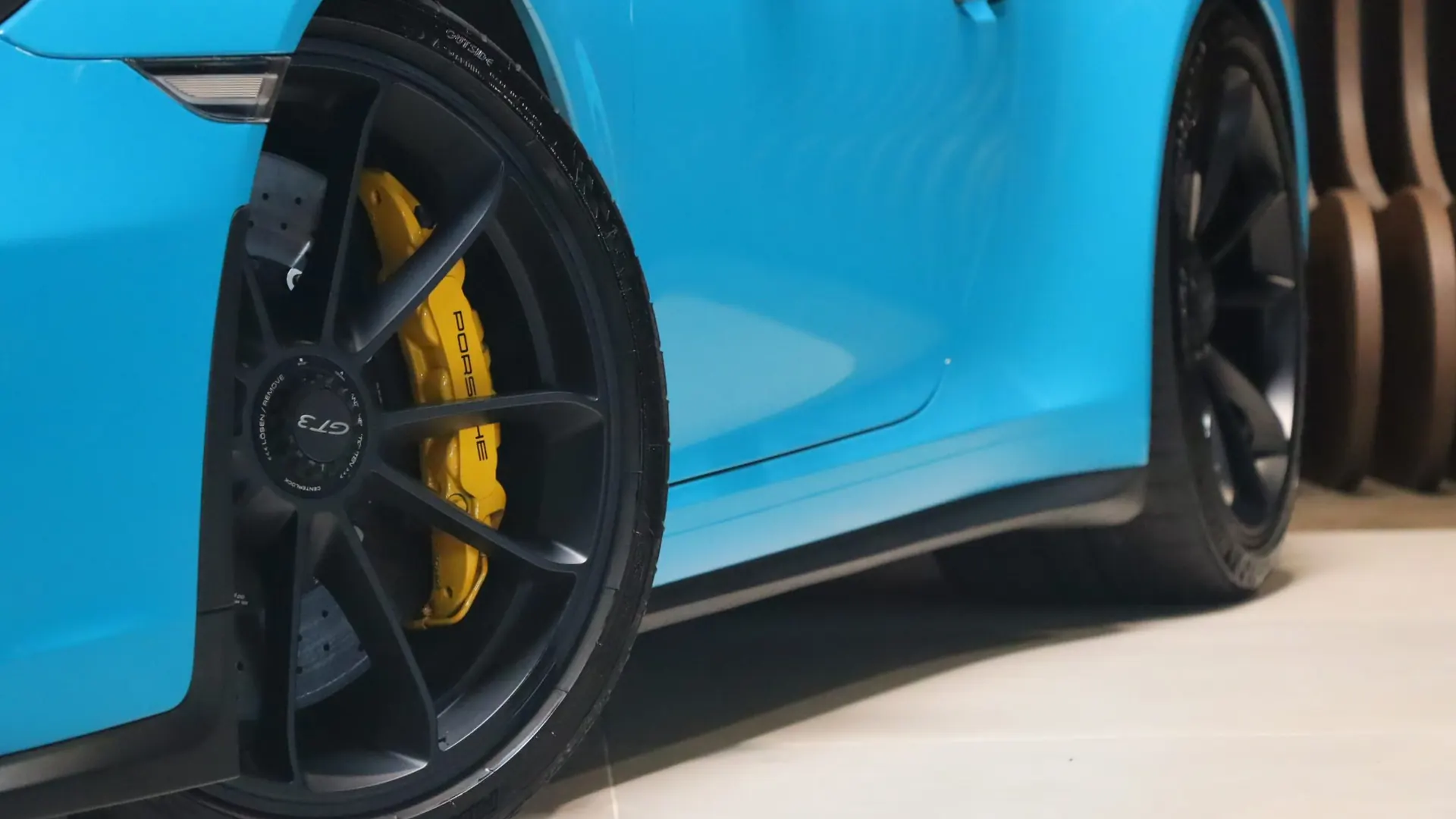 Porsche 911 — photo 44