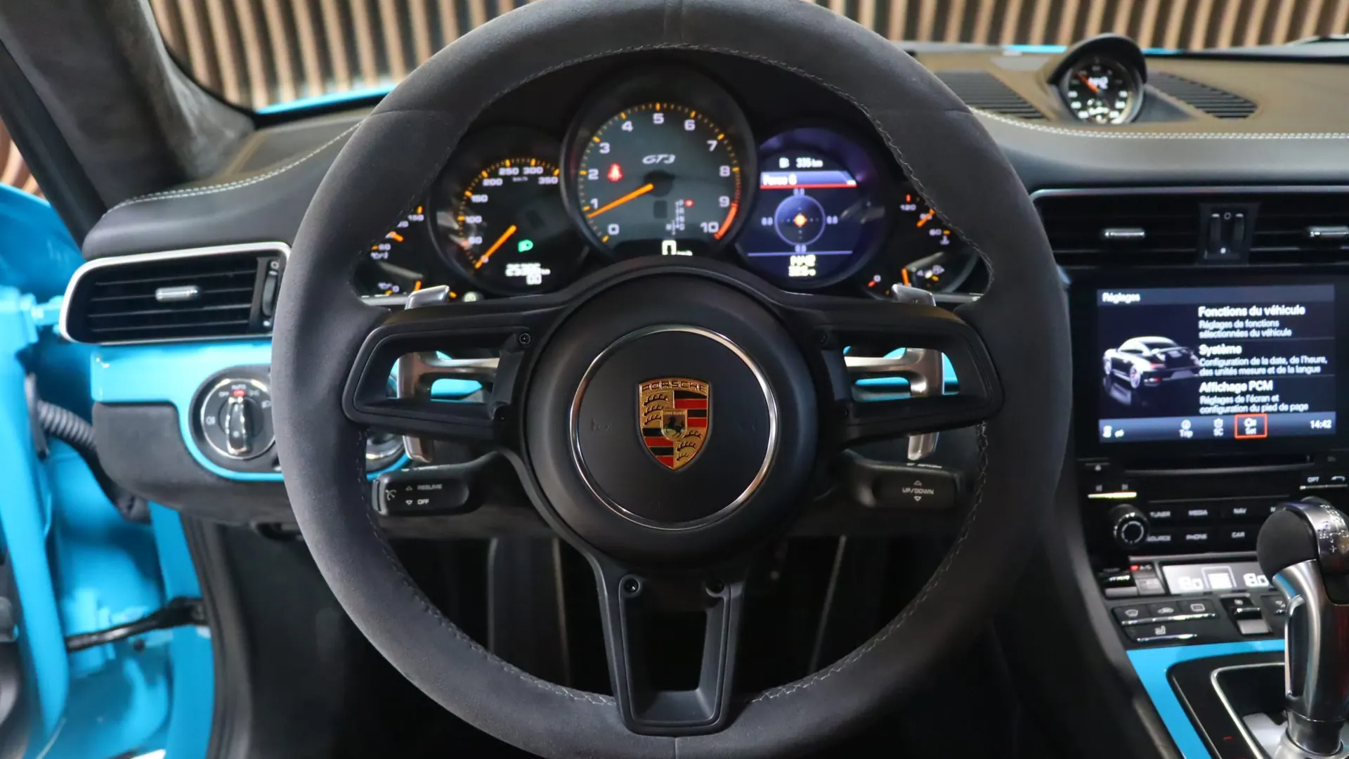 Porsche 911 — photo 9