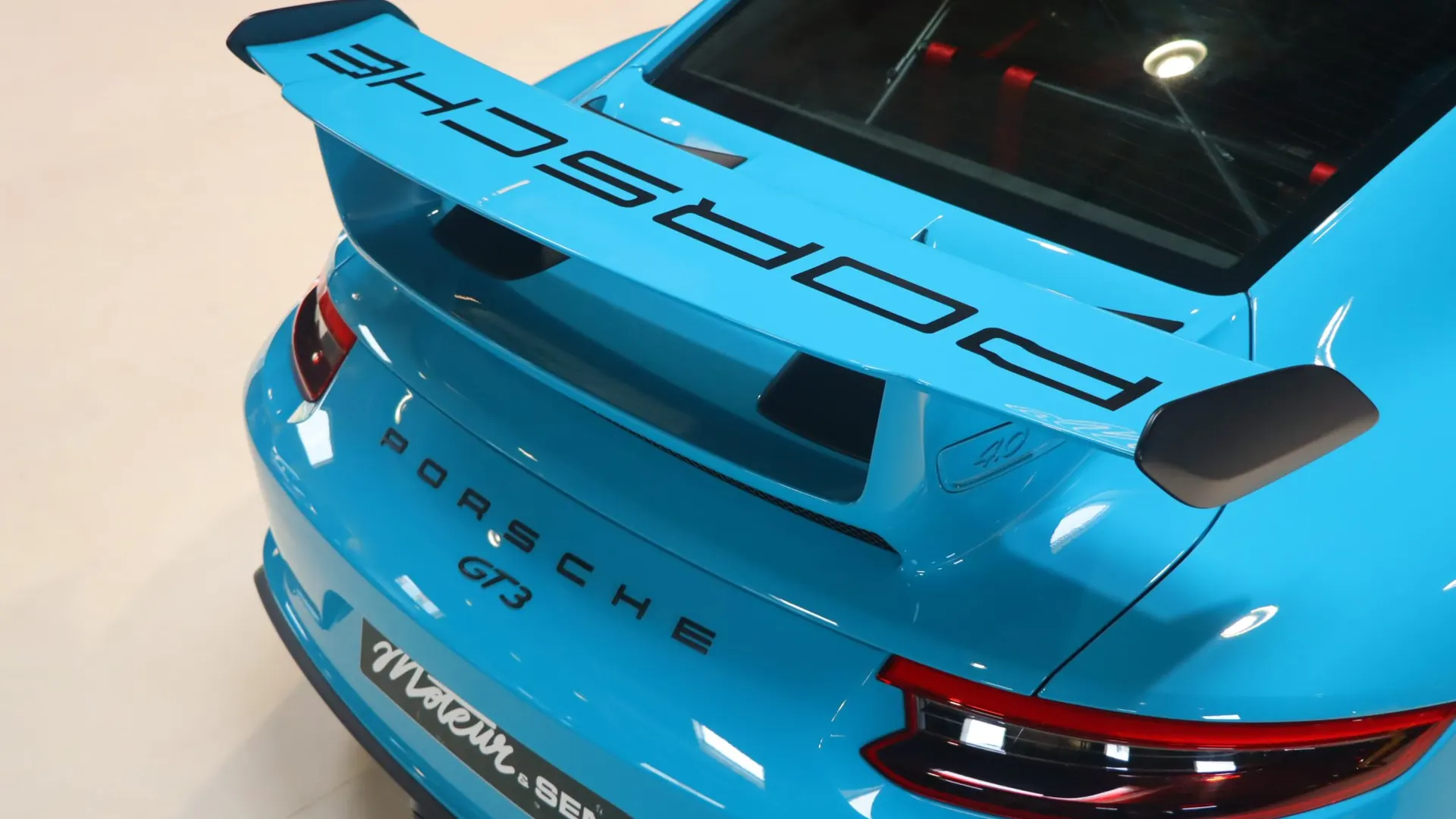 Porsche 911 — photo 48