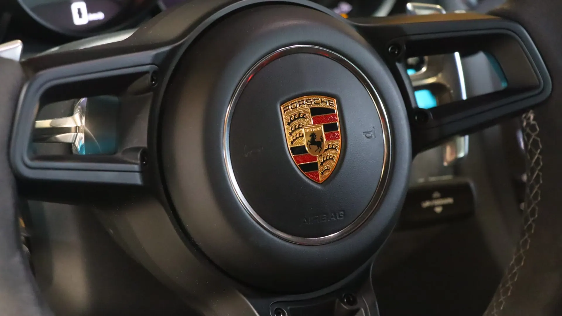 Porsche 911 — photo 20