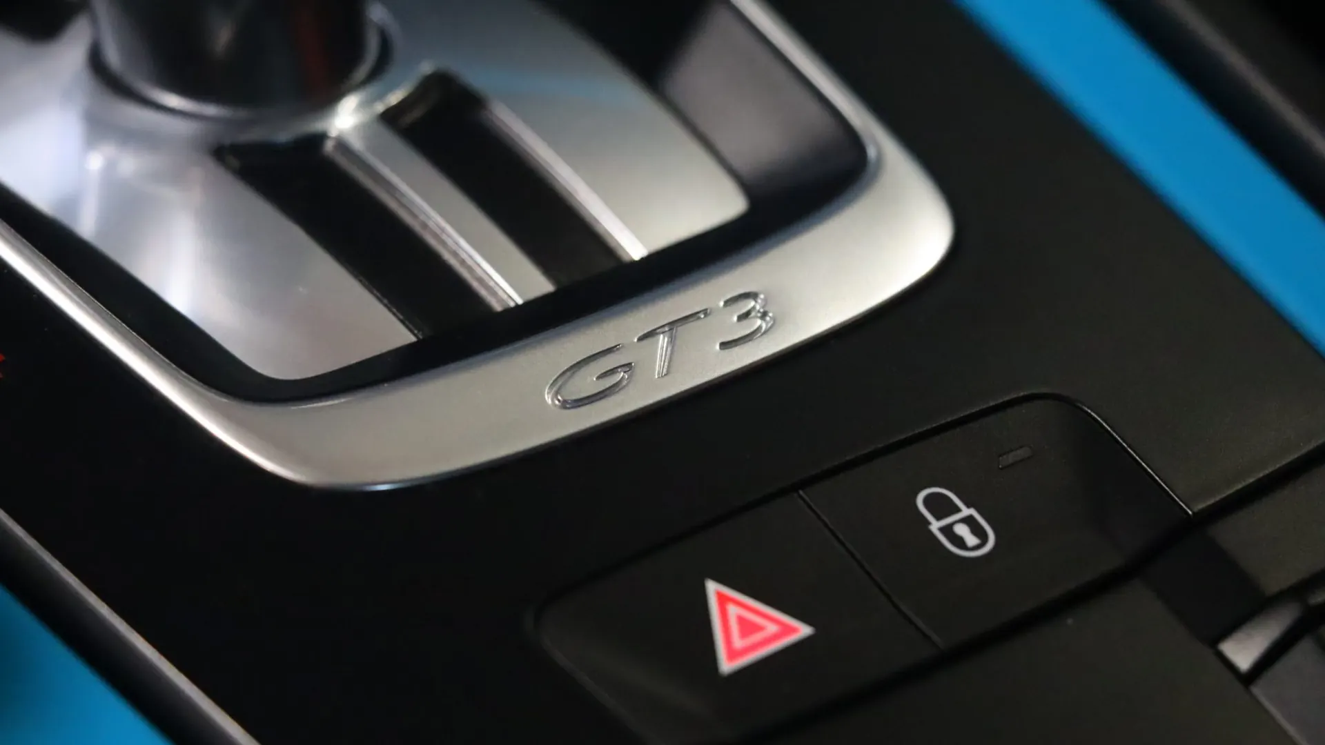 Porsche 911 — photo 29