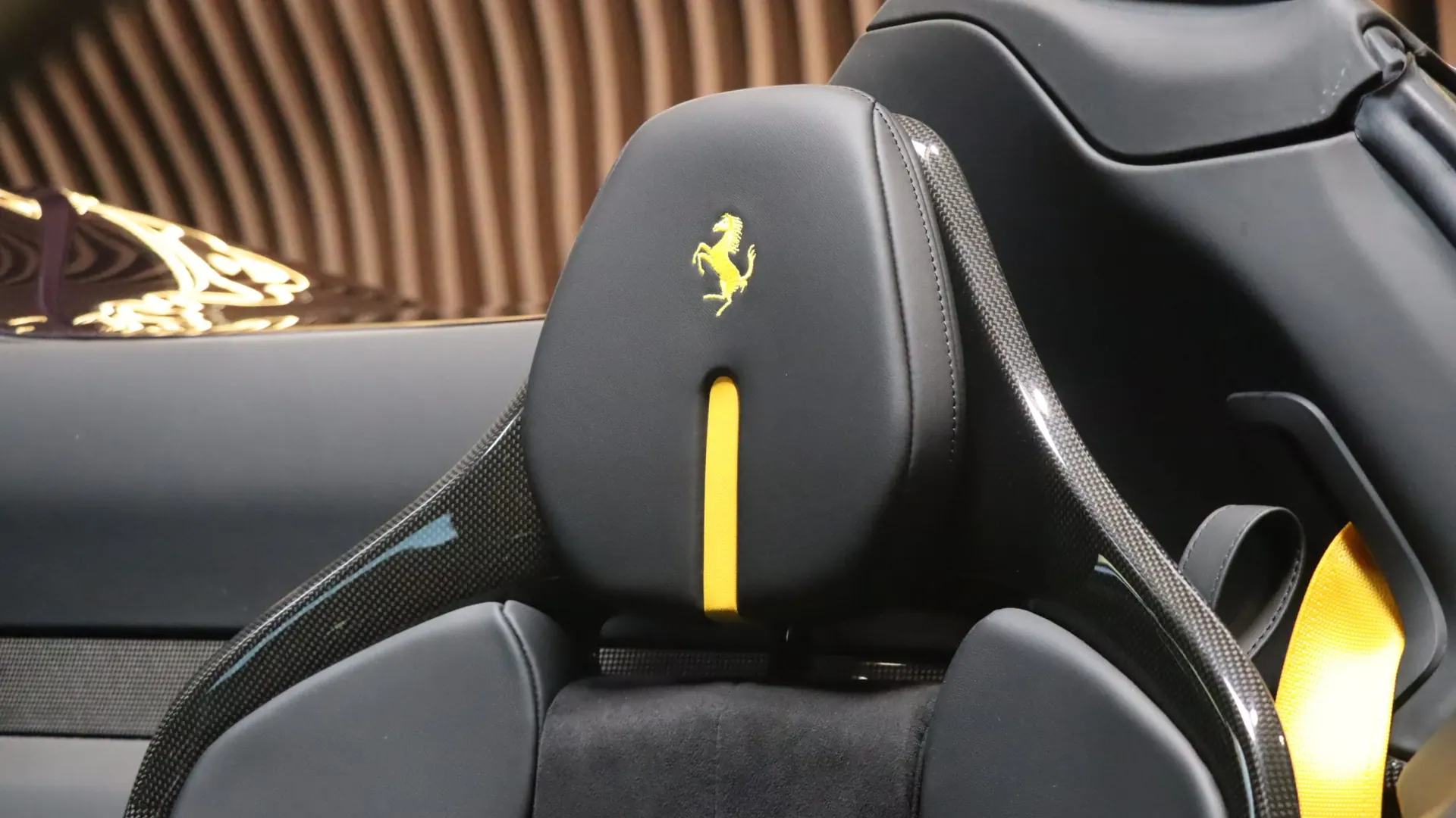 Ferrari SF90 — photo 33