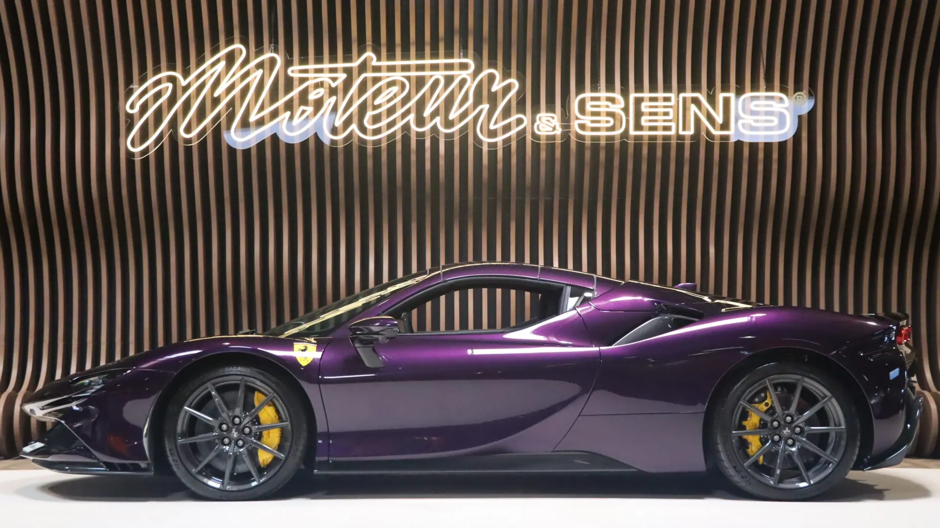 Ferrari SF90 — photo 6