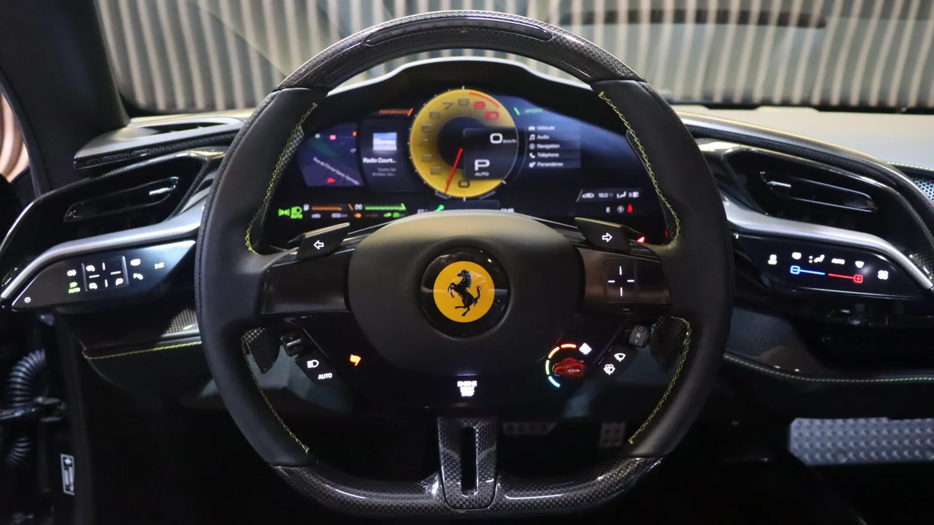 Ferrari SF90 — photo 10