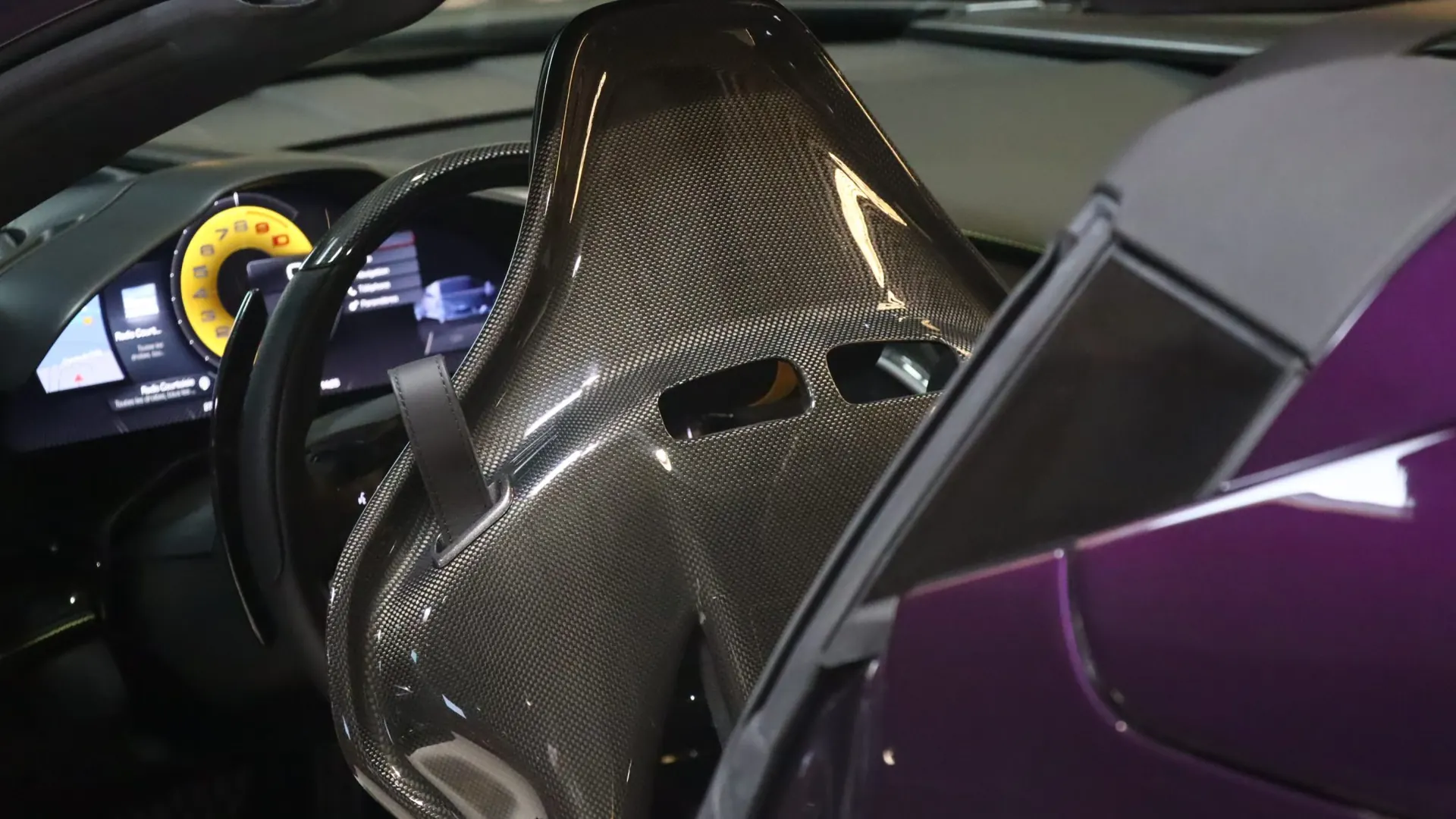 Ferrari SF90 — photo 35
