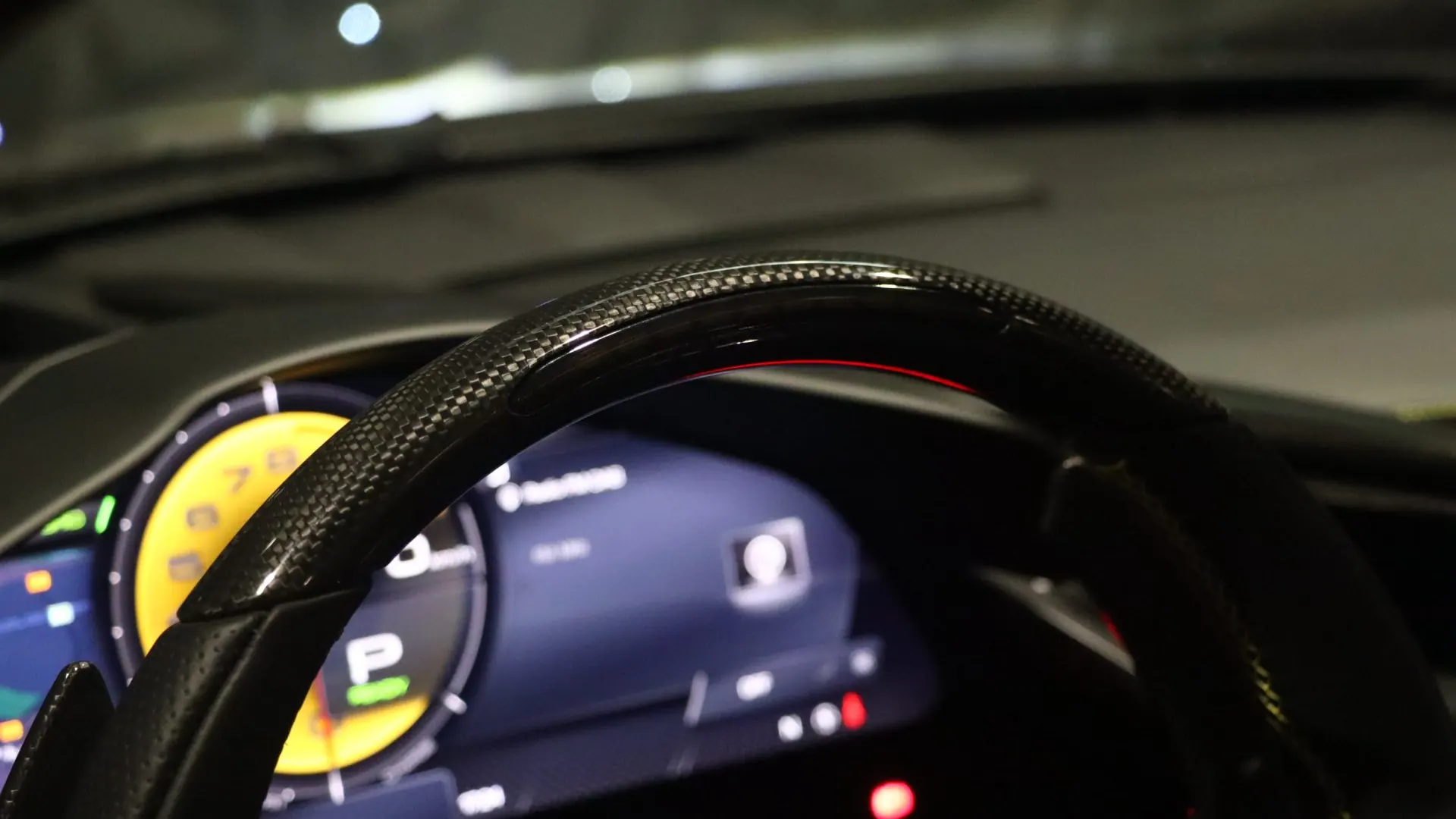 Ferrari SF90 — photo 22