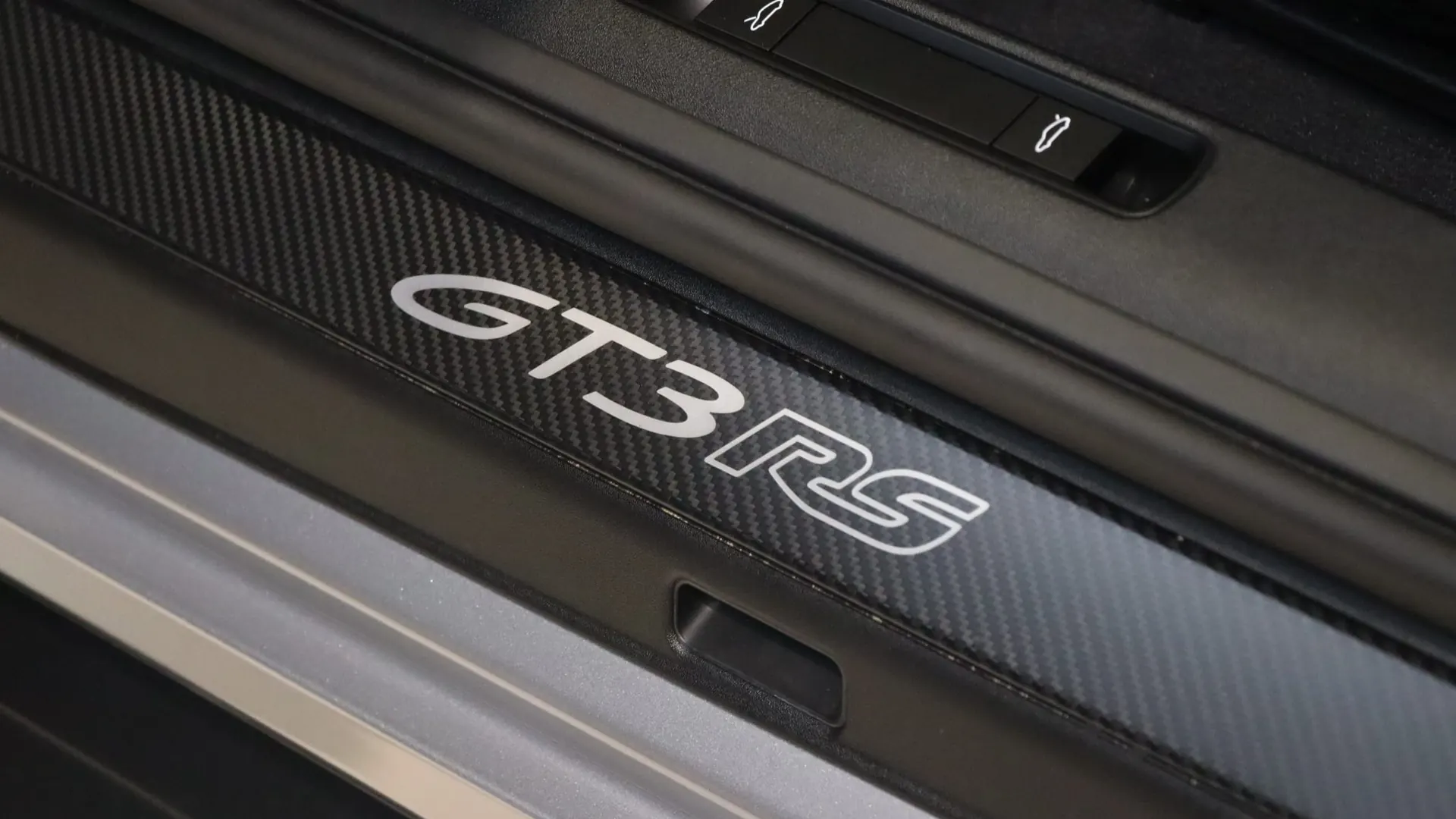 Porsche 911 — photo 14