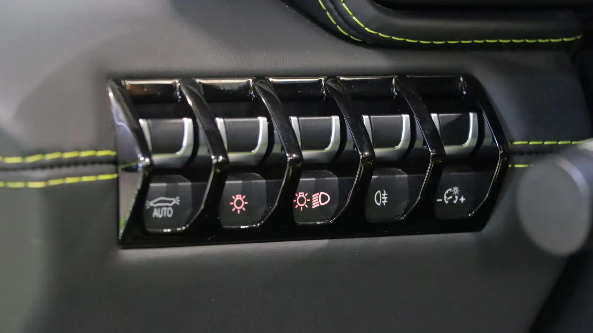 Lamborghini AVENTADOR — photo 15
