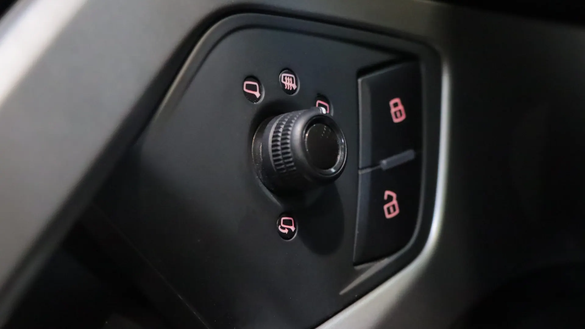 Lamborghini AVENTADOR — photo 11