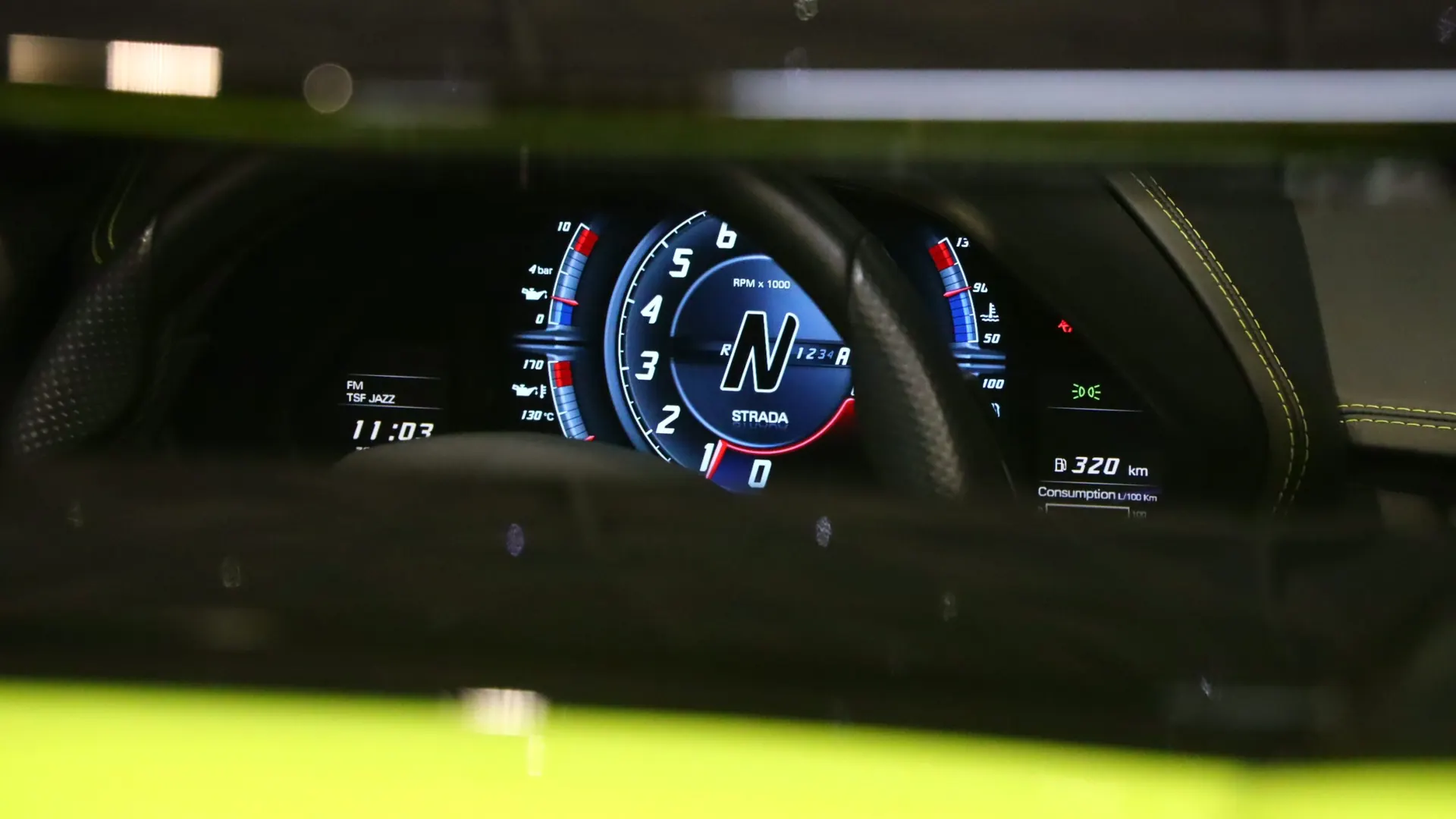 Lamborghini AVENTADOR — photo 22