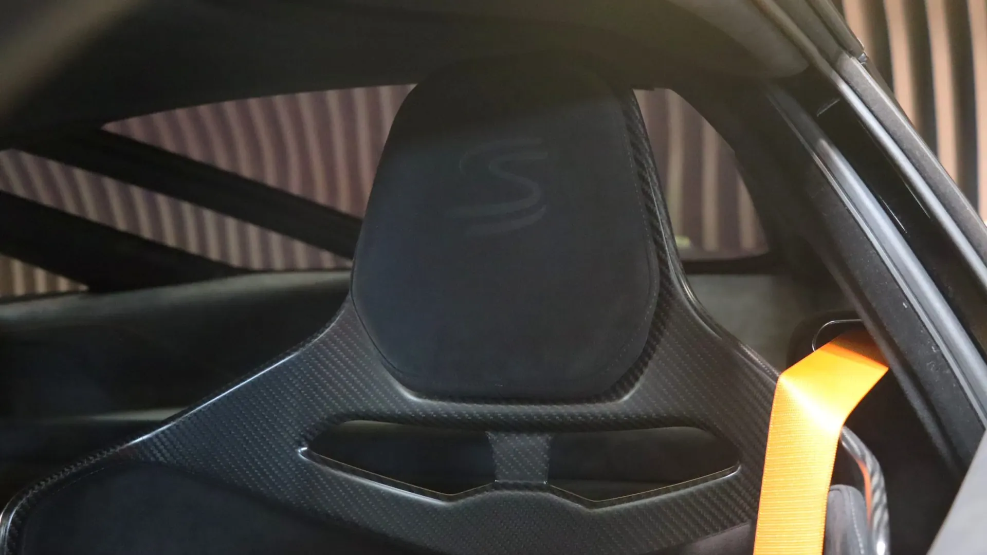 McLaren 765LT — photo 30