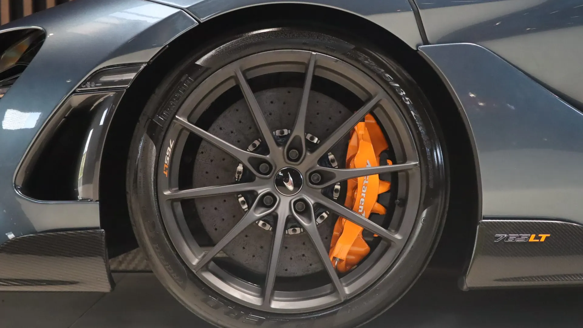 McLaren 765LT — photo 41