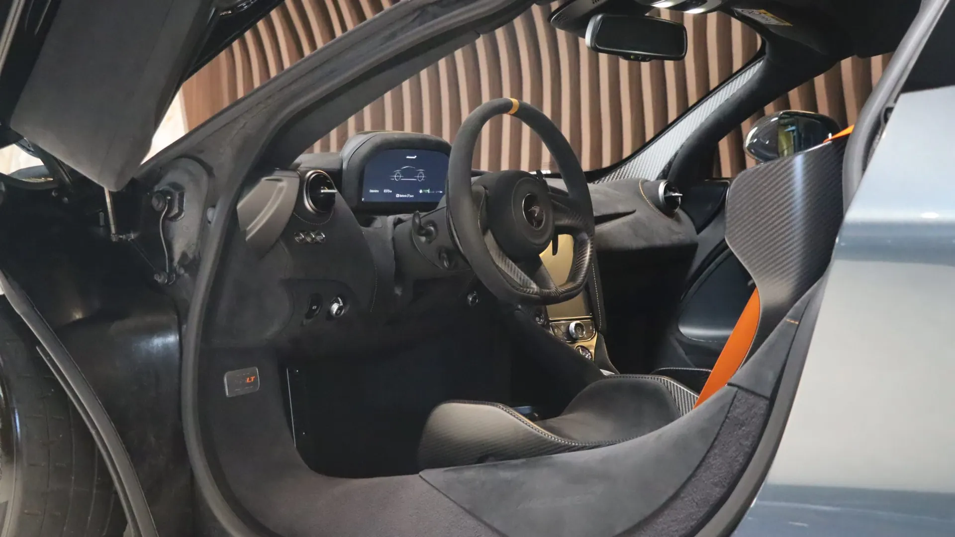 McLaren 765LT — photo 8