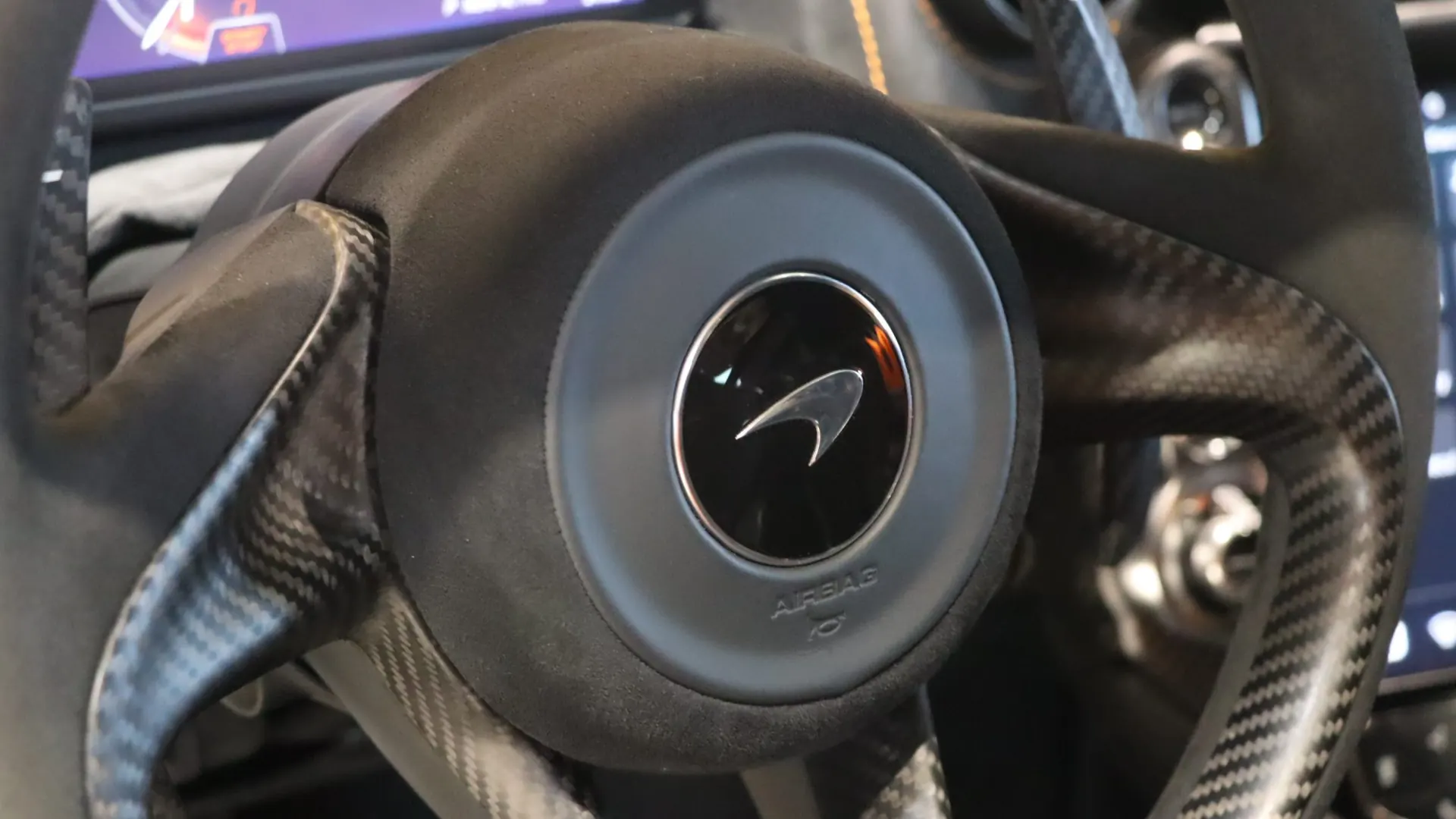 McLaren 765LT — photo 20