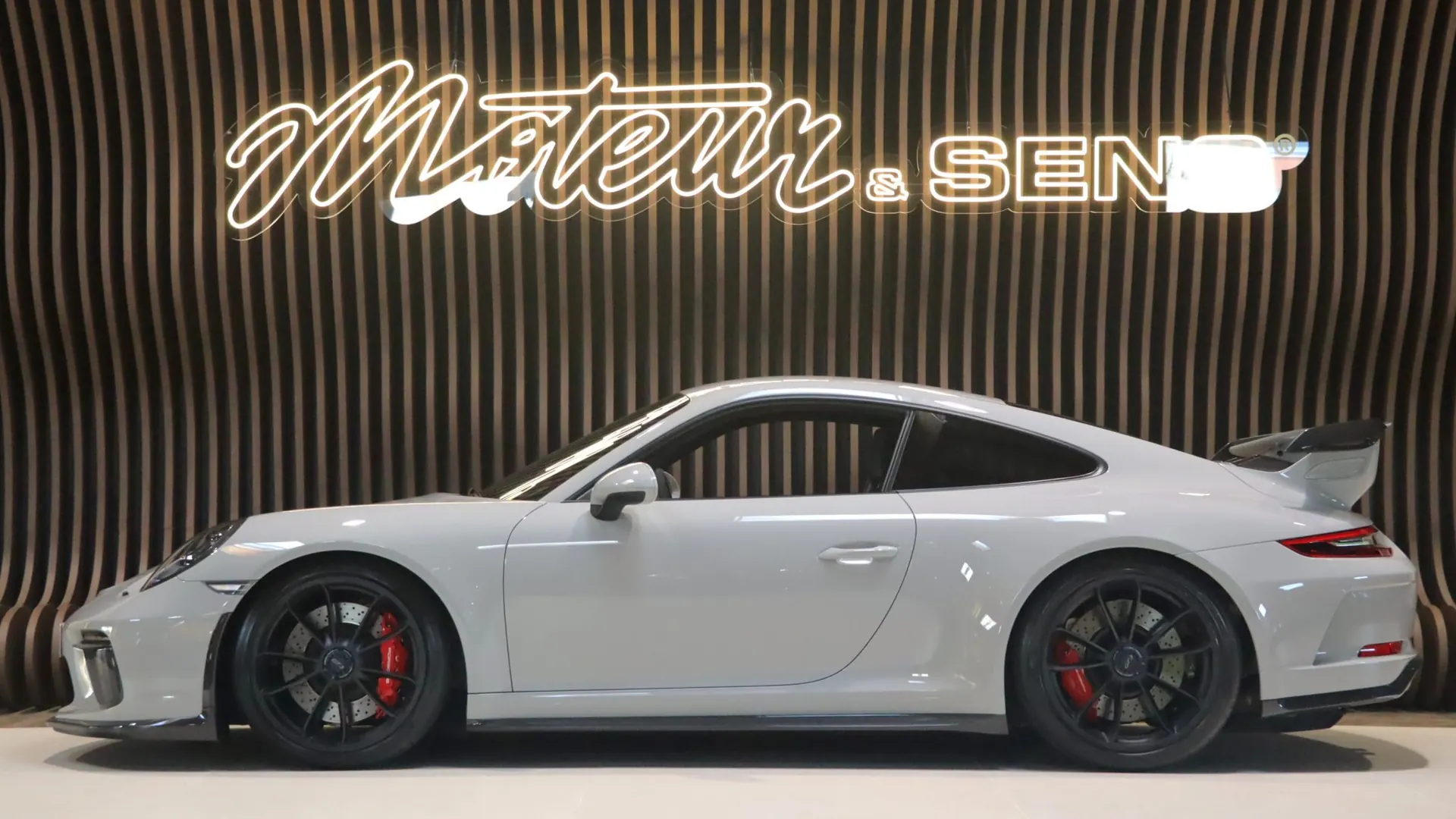 Porsche 911 — photo 5