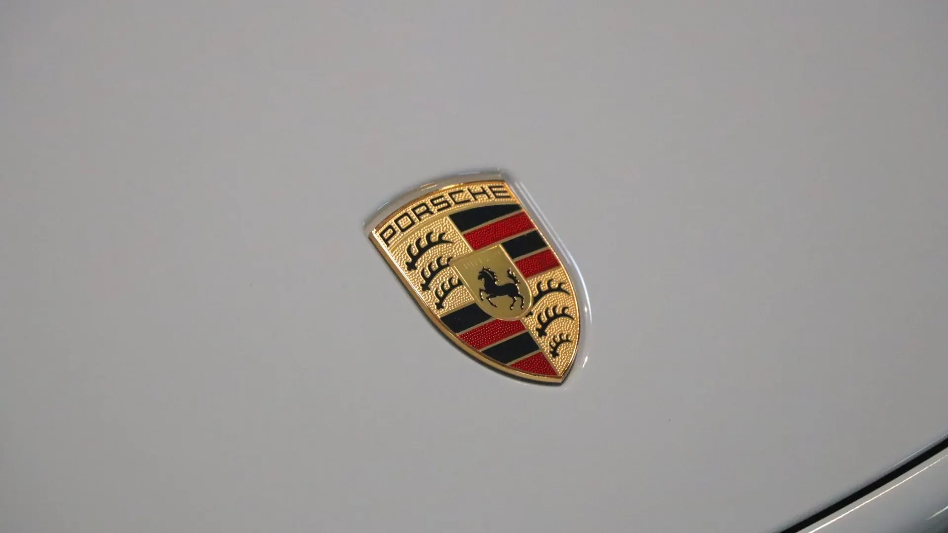 Porsche 911 — photo 39