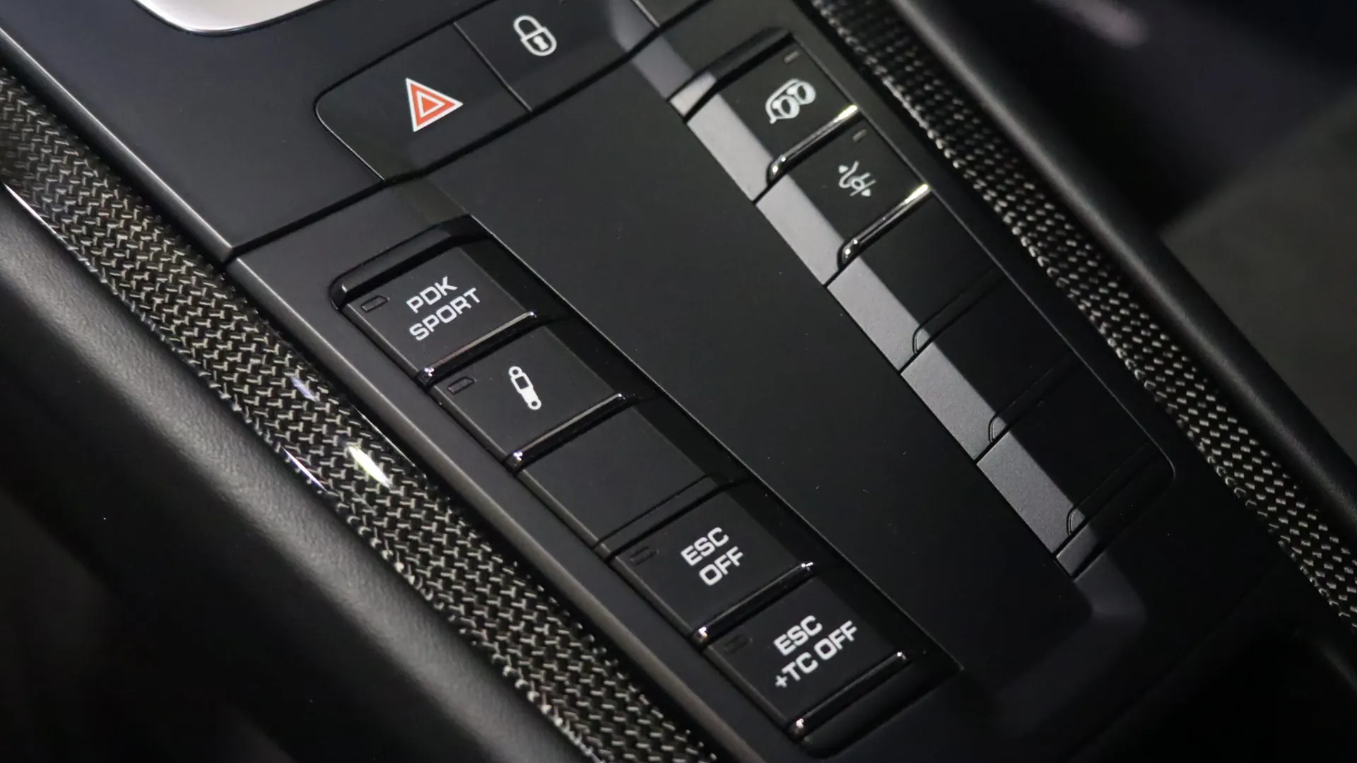 Porsche 911 — photo 30